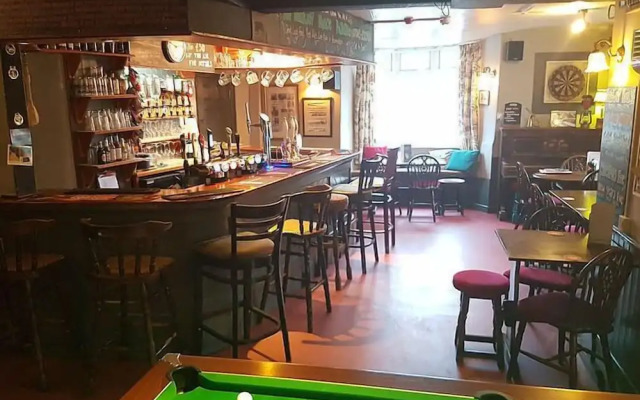The Halfway House Pub and Kitchen