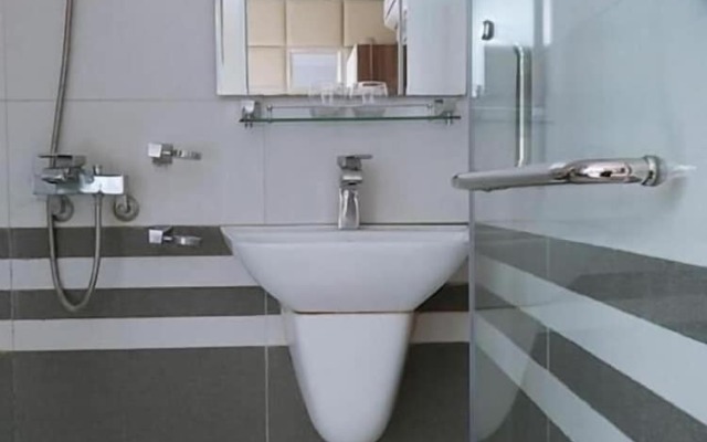 Le Yen Hotel HN- by Bay Luxury