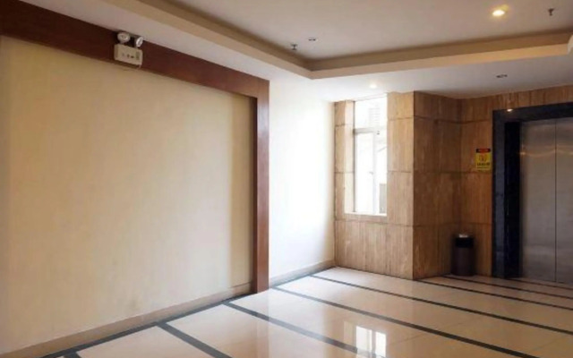 Changhong  Business Hotel