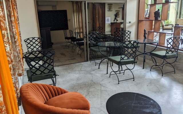 Veronica Guest House