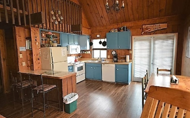Cruthirds - Three Bedroom Cabin
