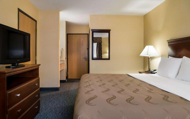 Quality Inn Grand Blanc - Flint South