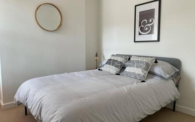 Apartment with stunning views of Menai Strait.