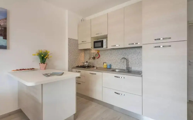 Modern Apartment for 4 Guests Near Alghero Beach