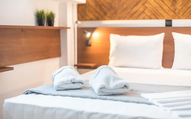 Phaedra Hideaway Suite Near Acropolis by Cloudkeys