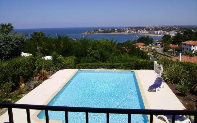 Villa Erresinolettean