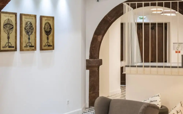Studios Funchal 105 by Homing
