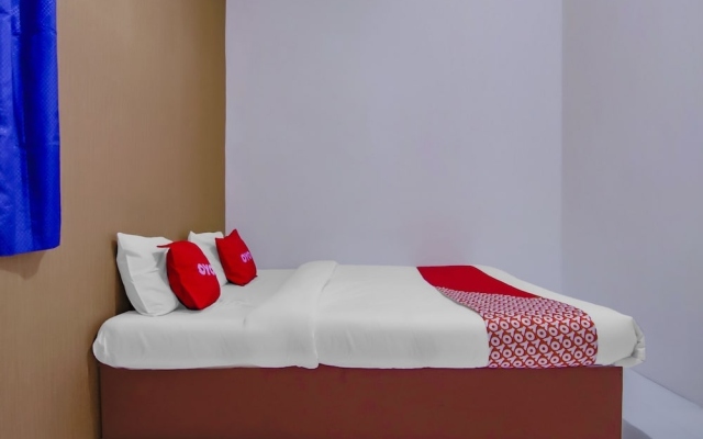 Oyo 89994 Kartini House