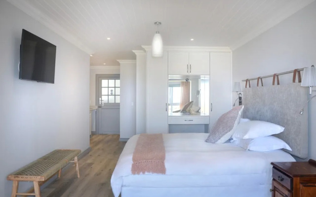 Serenity Ocean Lodge
