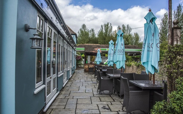 The George Inn