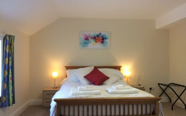 The Village Inn and Kirtle House B&B
