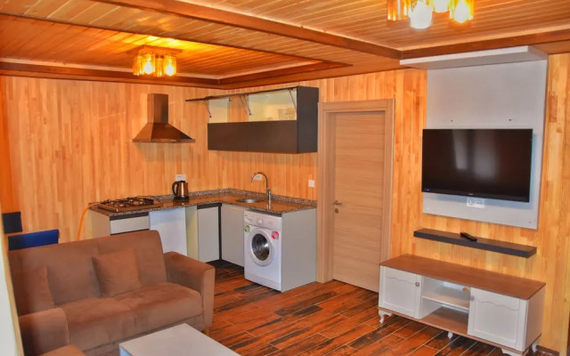 Ada Bungalow Hotel