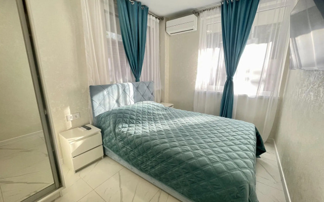 Apartment Saphir on Kaspiyskaya street 68/1