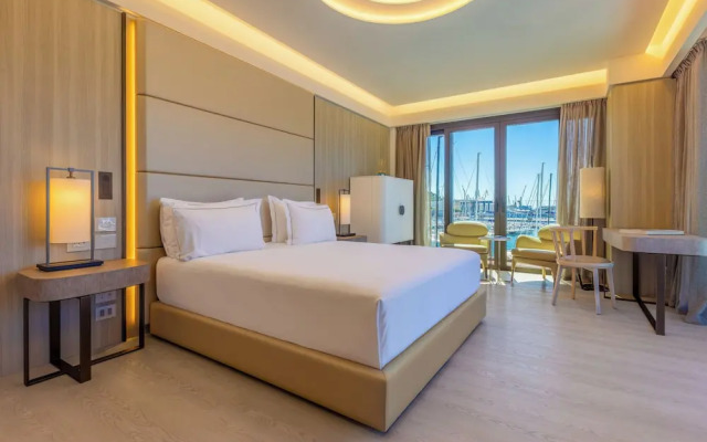 Porto Lotti Suite Hotel