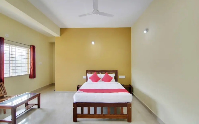 OYO 26718 The Mayura Residency