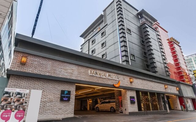 Wolgot Hotel Banwol