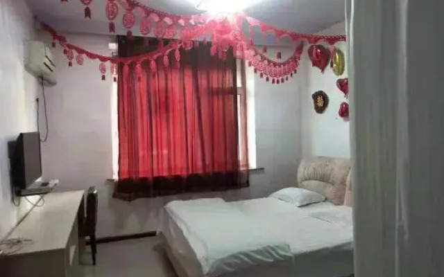 Pinghu fang yi hotel