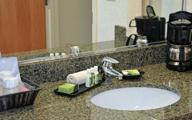 Ogunquit - The Milestone