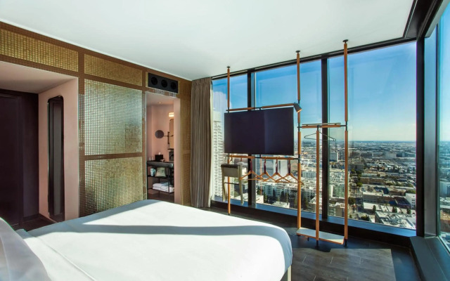 Moxy Downtown Los Angeles