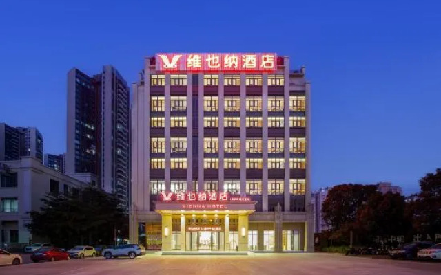 Vienna Hotel (Huizhou Yeting Avenue)