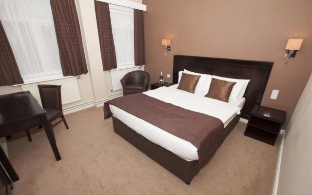 The Dolphin SA1 Hotel