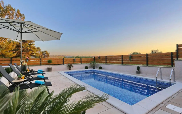 Punta Garden Pool House