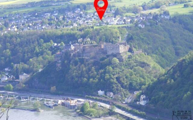 Elisabeth on the Loreley