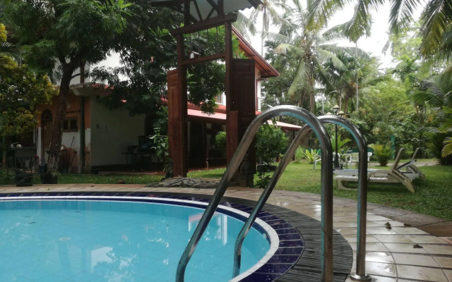 Manik Villa