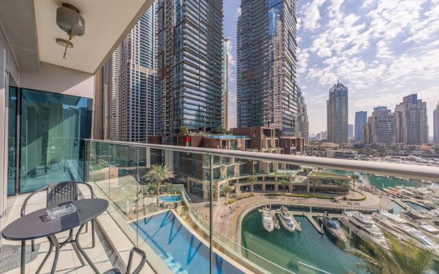 Tanin - Luxury Waterfront Apt with Stunning Marina Views