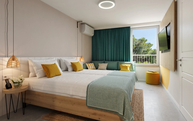 Sunny Makarska by Valamar