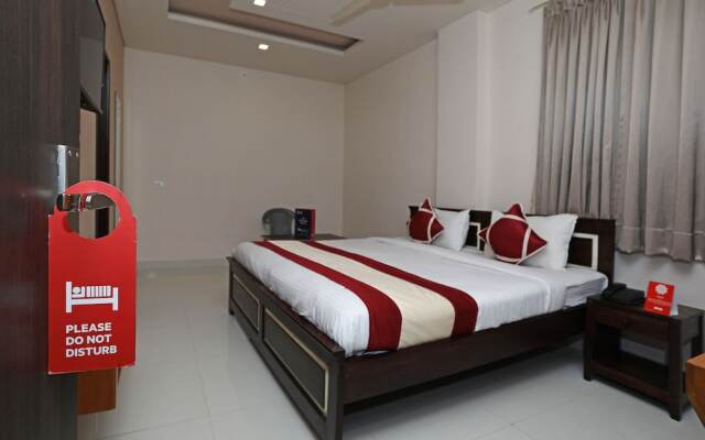 OYO 10249 Hotel Gurukripa