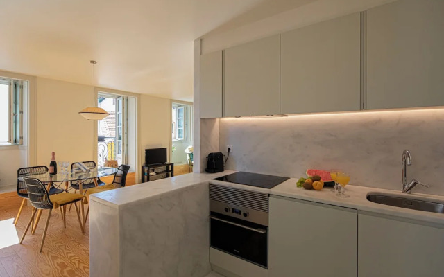 Castelo Superior Two Bedroom Apartment