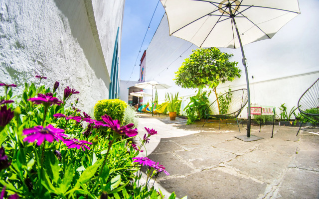 Gente de más Bed & Breakfast