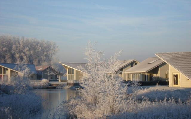 Family-friendly Villa in near Centre of Kortgene