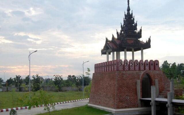 Man Myanmar Hotel