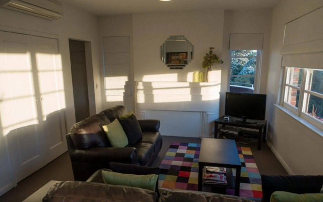 Albert Road Serviced Apartments