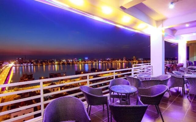 Amanda Quang Binh Hotel