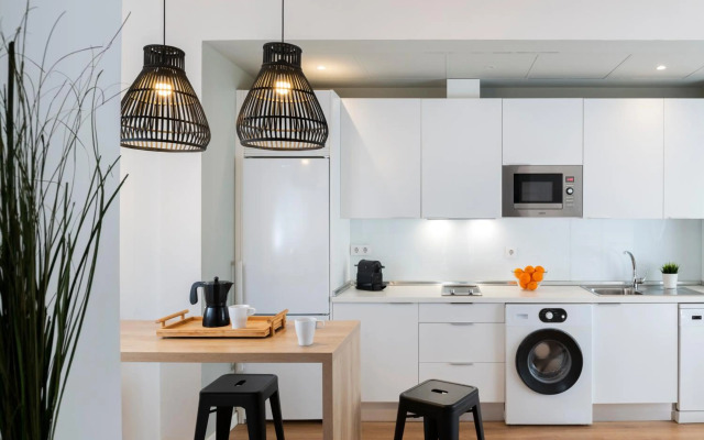 Lola 14 Suite Apartment