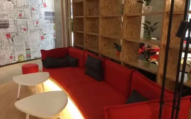 Ibis Dujiangyan Hotel