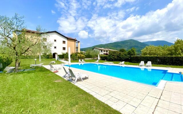 Inviting apartment in Giarole with garden