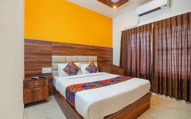 Fabhotel Greenwood Xpress Inn