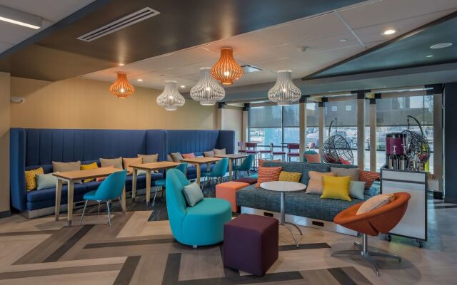 Tru by Hilton Garland Richardson