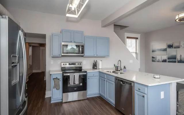 Heart of Mainstrasse Apt 4