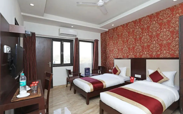 Hotel Tulip Suites By OYO Rooms