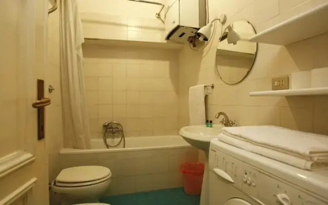 Citiesreference - Monti One Bedroom Apartment