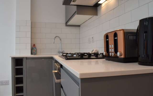 Two Bedroom Flat in London