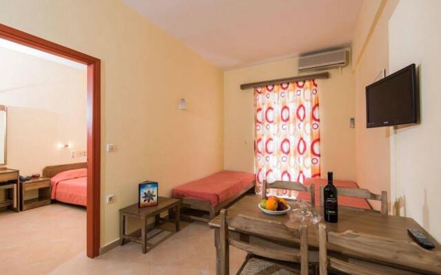 Daisy Hotel Apartments