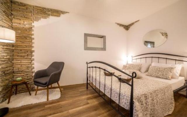 Kuny Apartments