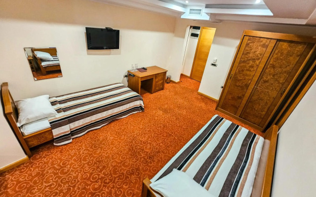 Hotel BaMBiS