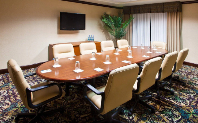 Staybridge Suites Lansing - Okemos by IHG